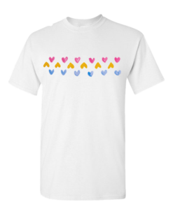 White t-shirt with colourful heart band